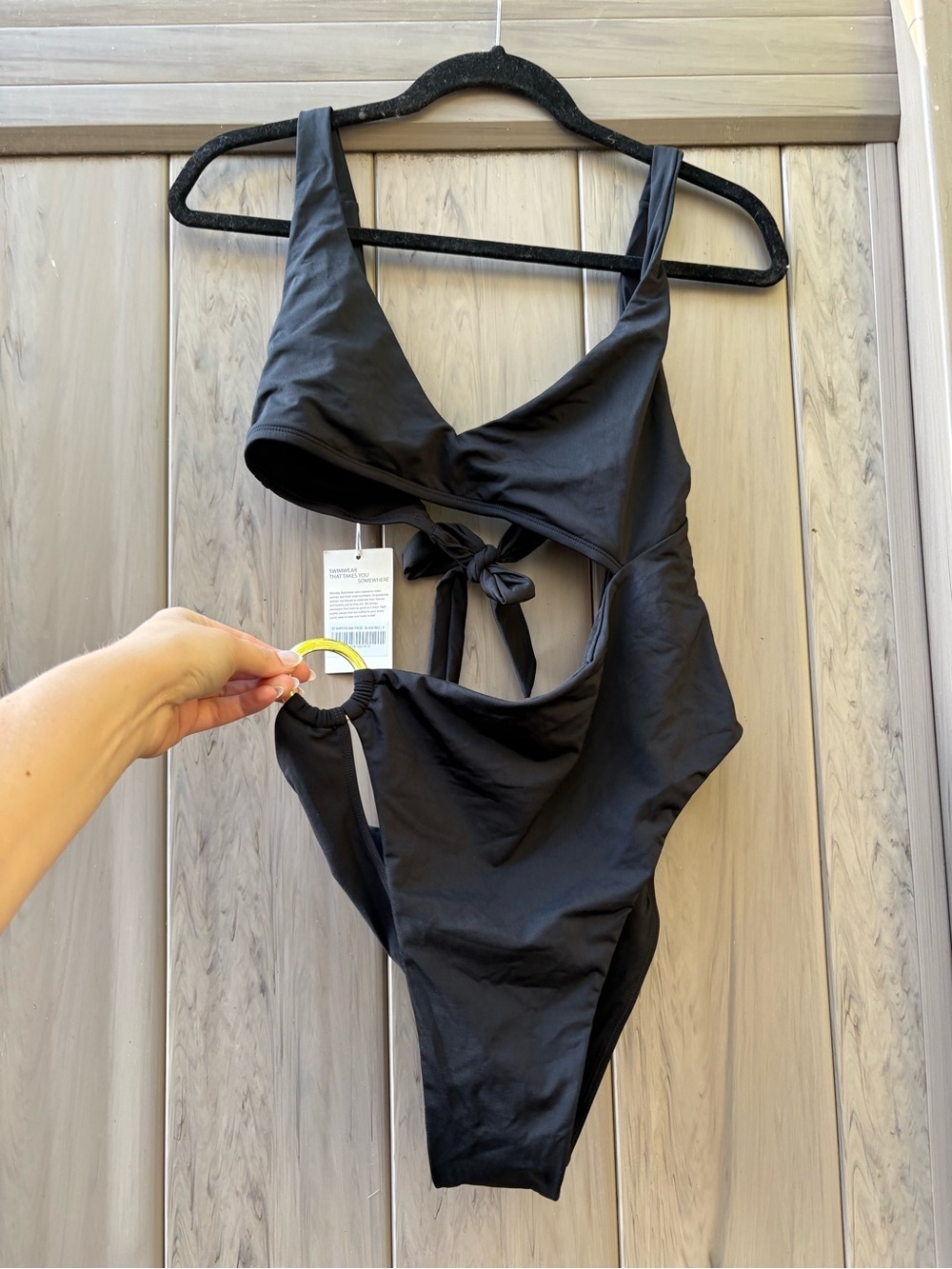 Monday Swimwear ST BARTH'S ONE PIECE BLACK Size V New with Tags! - Picture 8 of 13